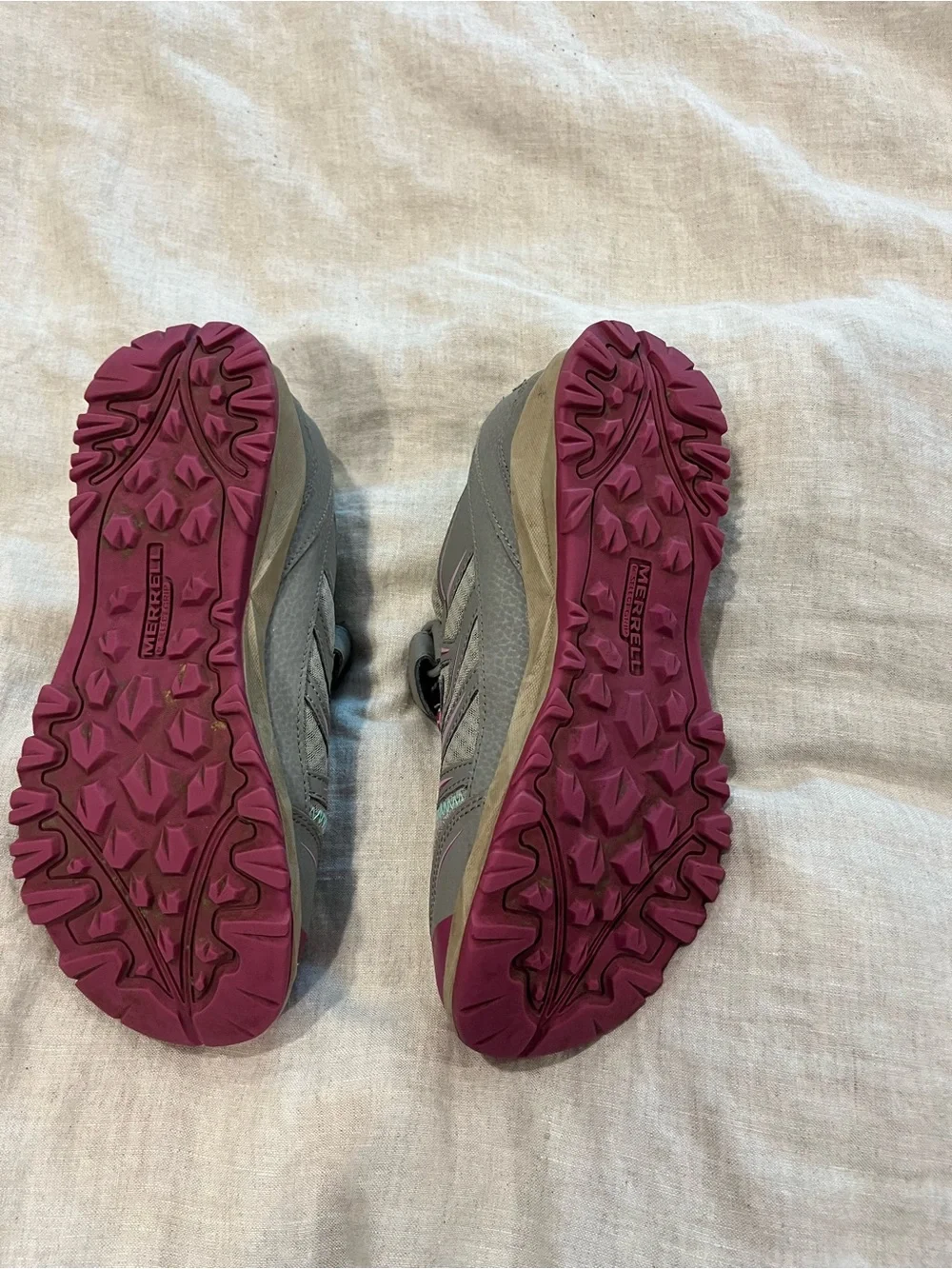 Merrell girls Gray and Pink Outdoor Trail Shoes